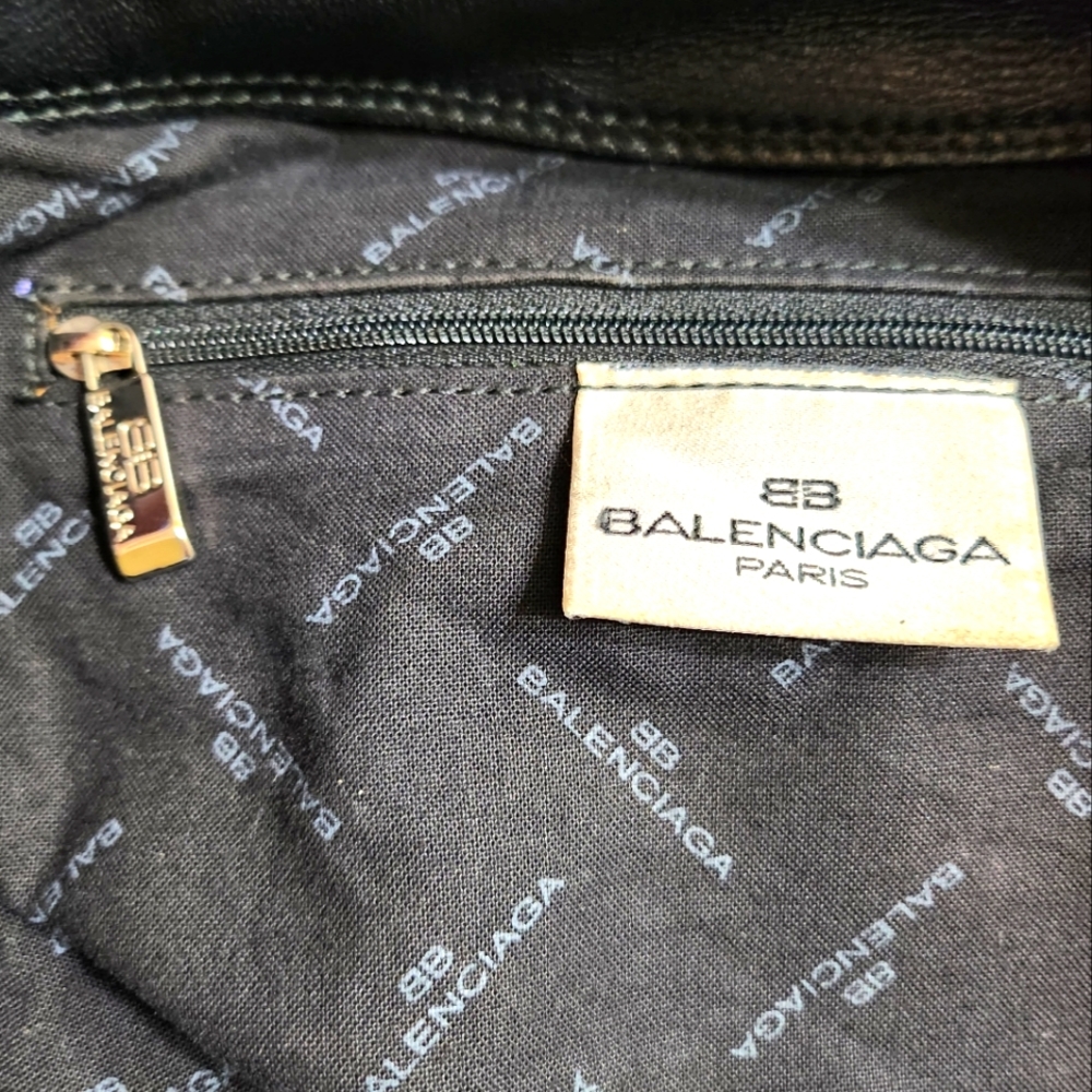 Balenciaga Black Leather Handbag - Picture 8 of 11